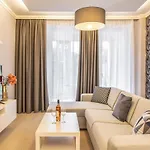 Carbona 105 Aparthotel 4*