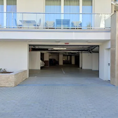 Carbona 105 Апарт-отель 4*