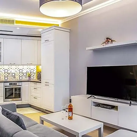 Carbona 105 Aparthotel 4*