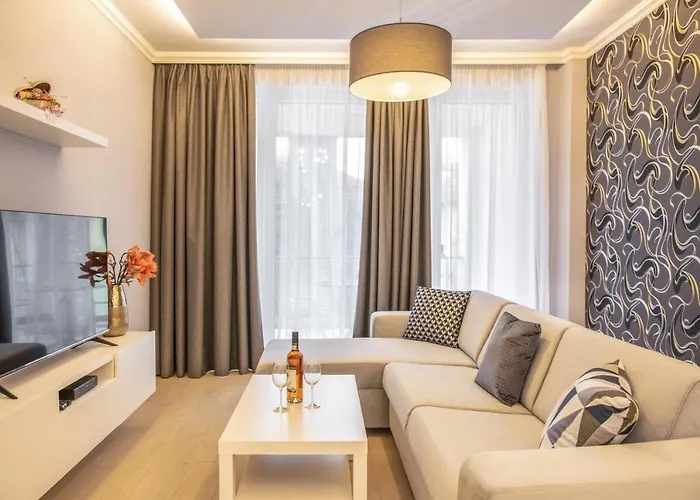 Carbona 105 Lejlighedshotel 4*