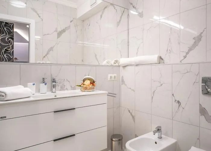 Carbona 105 Lejlighedshotel 4*